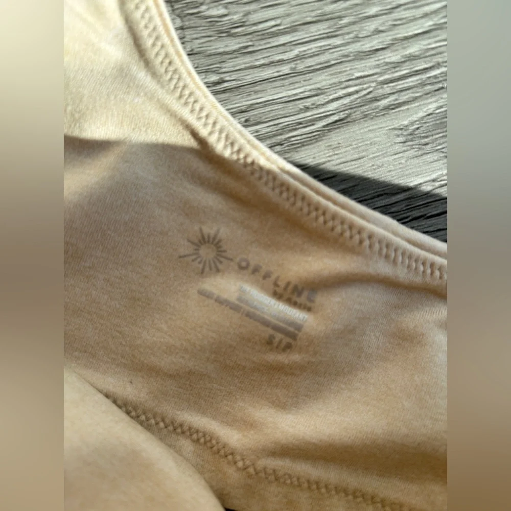 Aerie | NWT offline collection “the hugger” one shoulder sports bra - Picture 3 of 3